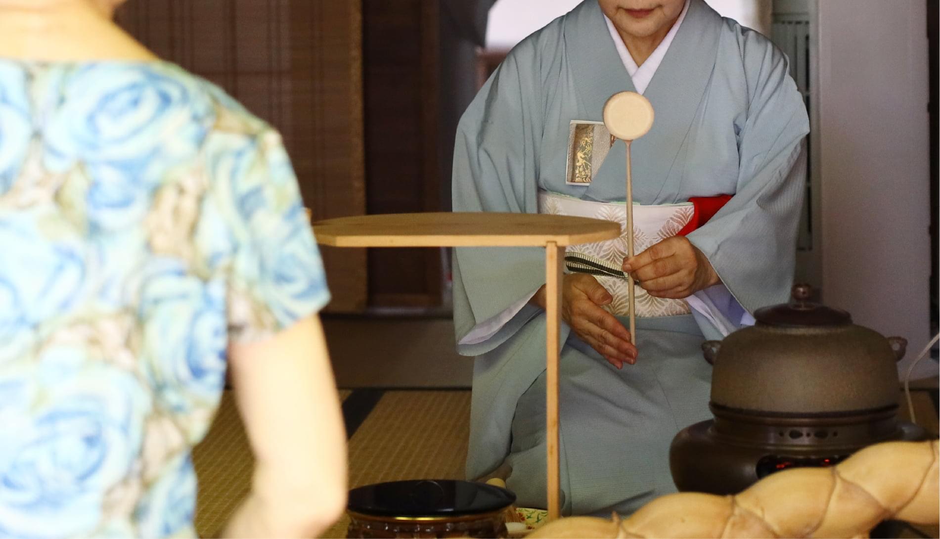 茶室麟閣での茶会